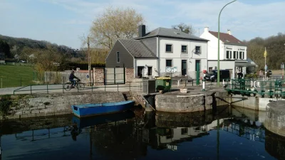 Pêche à la perle dans l'écluse de l'Abbaye d'Aulne